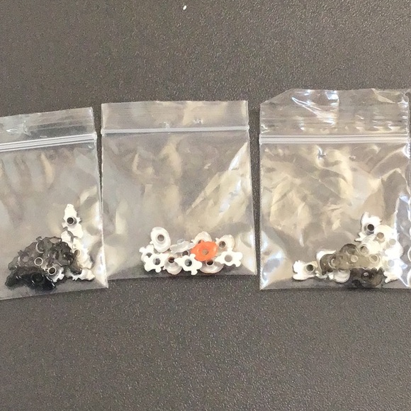 🎃 Halloween Finishing Eyelets for Scrapbooking 🎃 - Picture 3 of 4